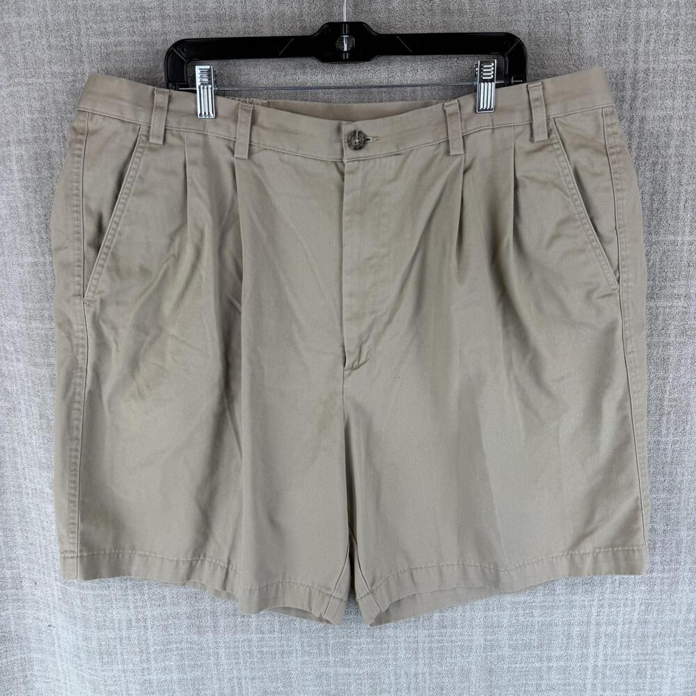 Roundtree & Yorke Shorts Mens 46 Beige Chino Cotton Pleated Relaxed 9in